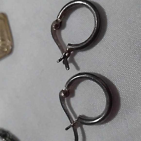 Adjustable rings, small Hoop earrings & R Pendant for a necklace. - Picture 4 of 4